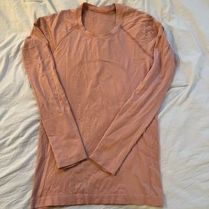 Swiftly Tech Long Sleeve Lulu lemon